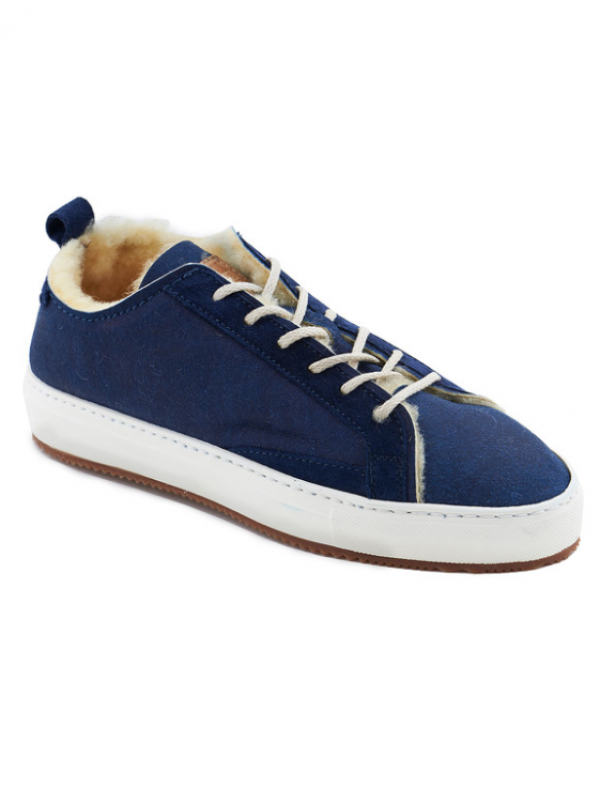 Sepatu Sneaker dengan Lapisan Suede